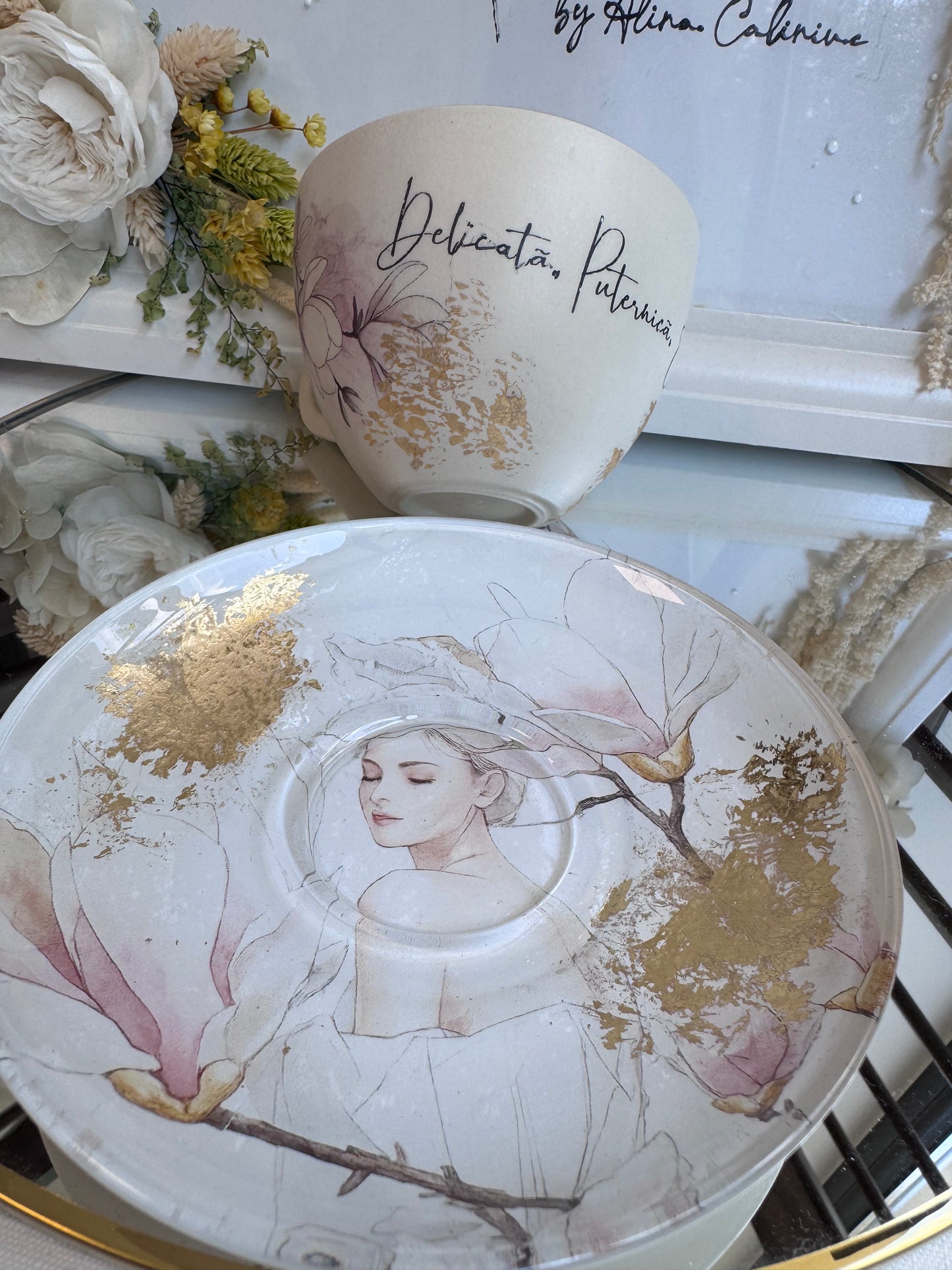 Cană de cafea “DELICATĂ. PUTERNICĂ. EU.” - Colecție nouă UNICAT