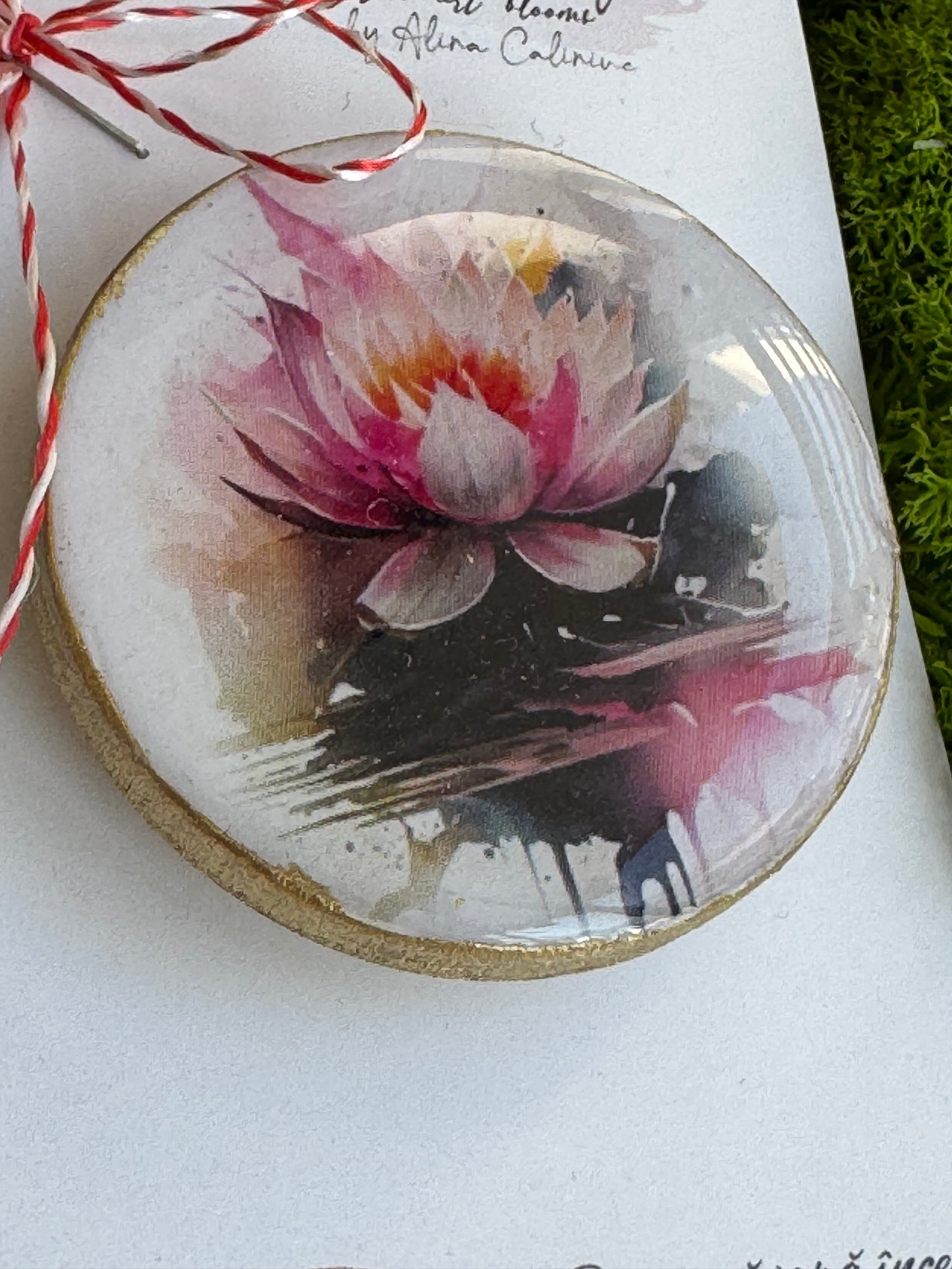 Mărțisor-broșă “Floare de lotus”