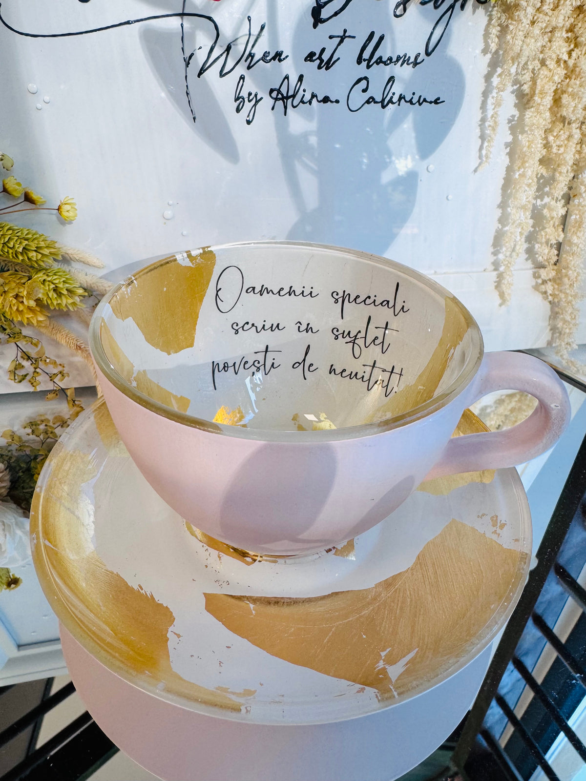Cana de cafea “TRANDAFIR VINTAGE | Rose” cu mesaj motivațional