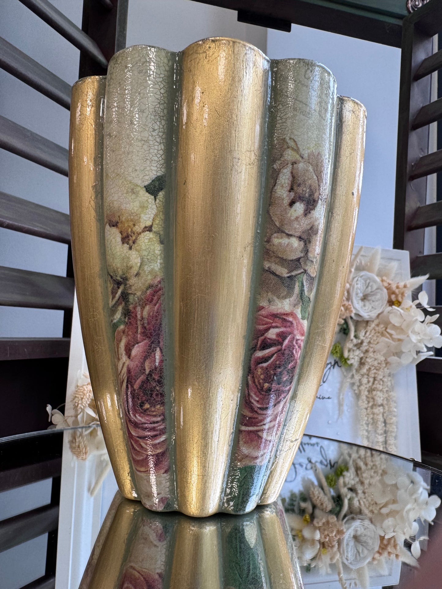 Vază “Vintage Roses | Olive Elegance” - UNICAT