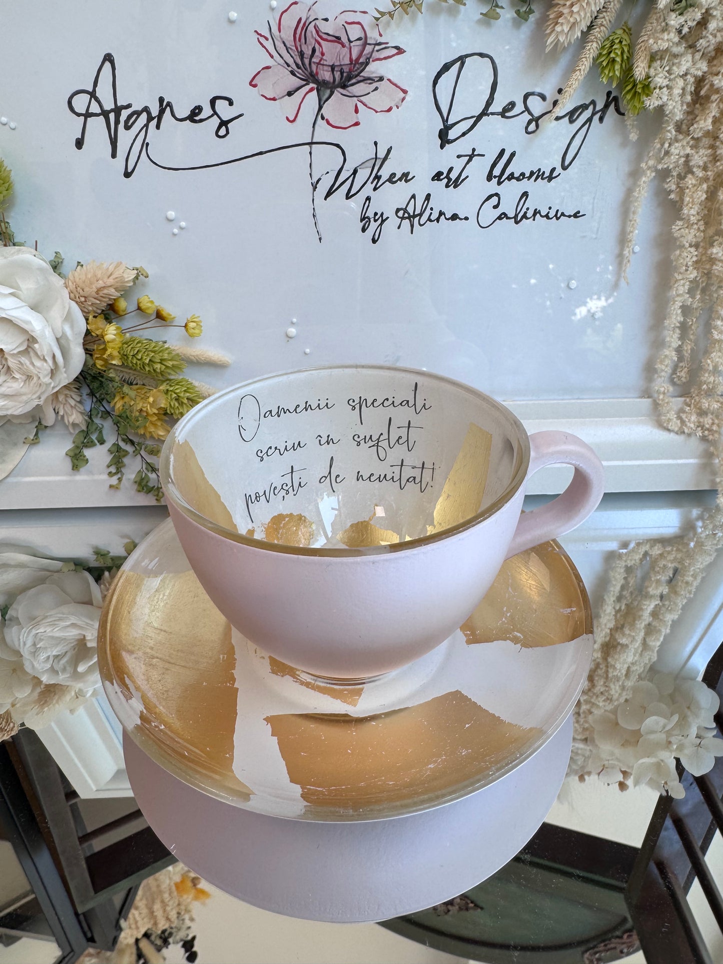 Cană de cafea cu foiță de aur “POVEȘTI DE NEUITAT”