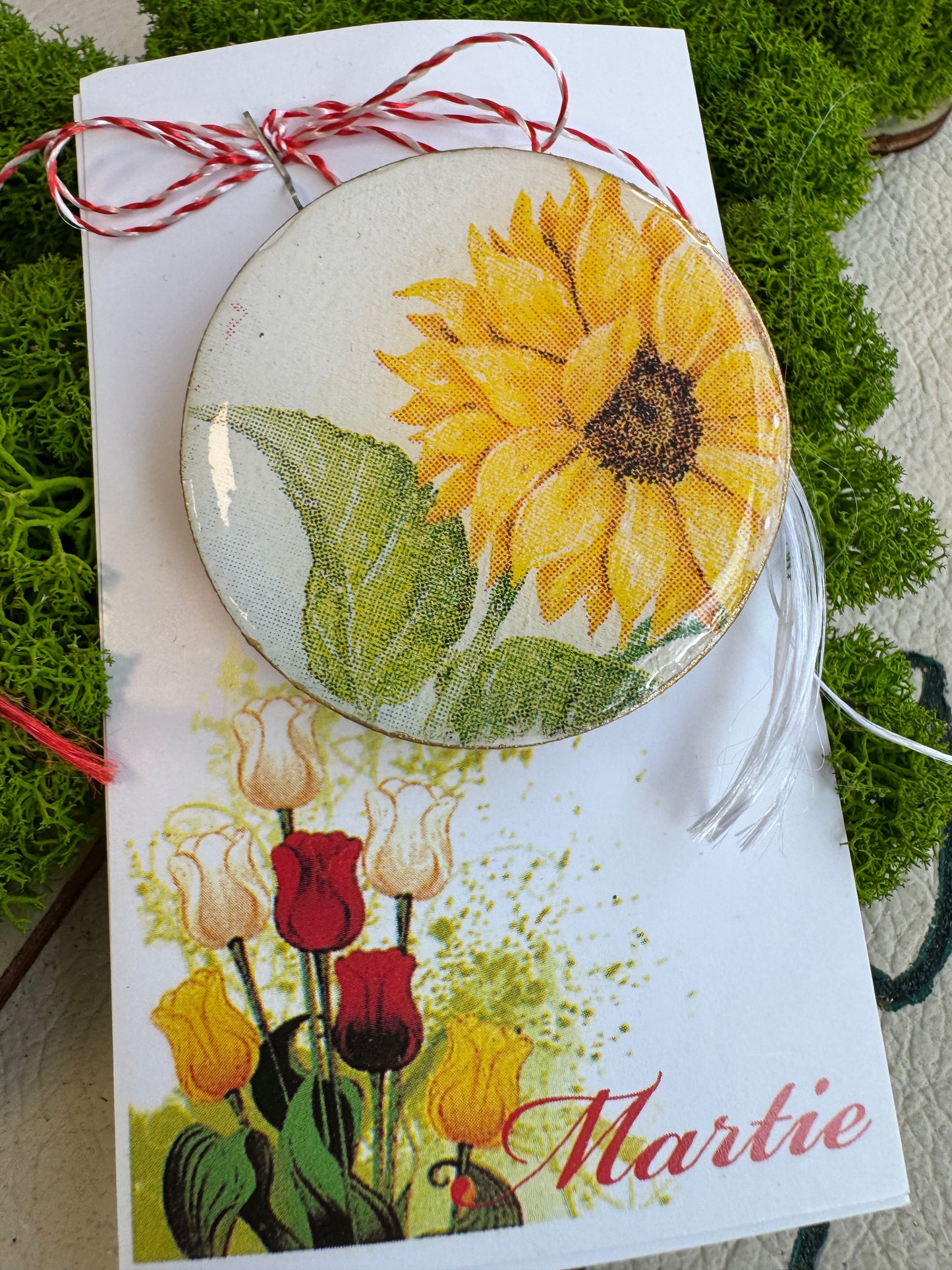 Mărțișor-broșă “Floarea soarelui”