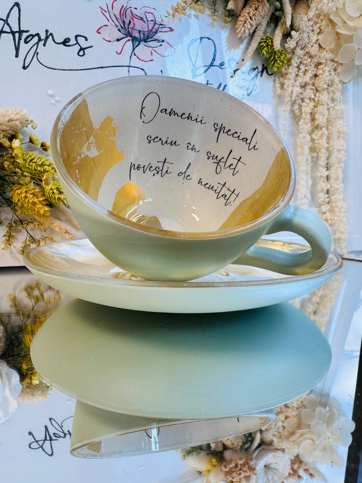 Cană de cafea “TRANDAFIR VINTAGE | VERAMAN” cu mesaj motivațional