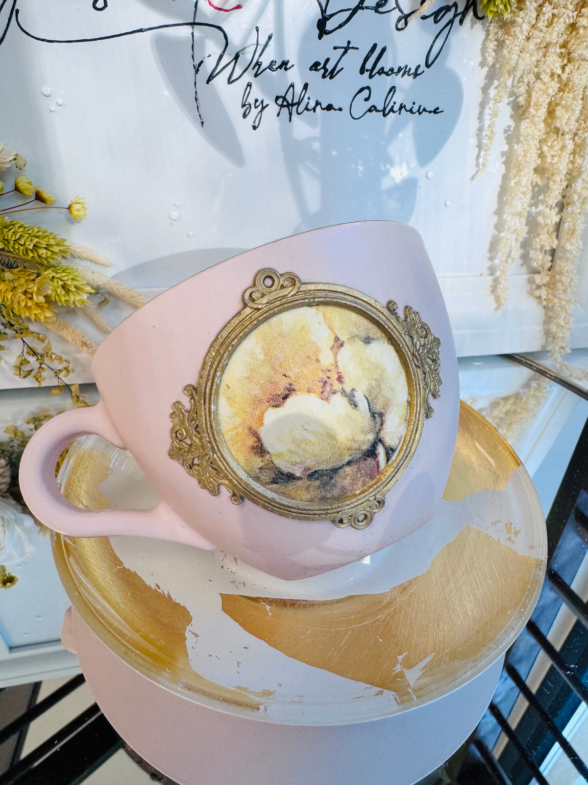 Cana de cafea “TRANDAFIR VINTAGE | Rose” cu mesaj motivațional