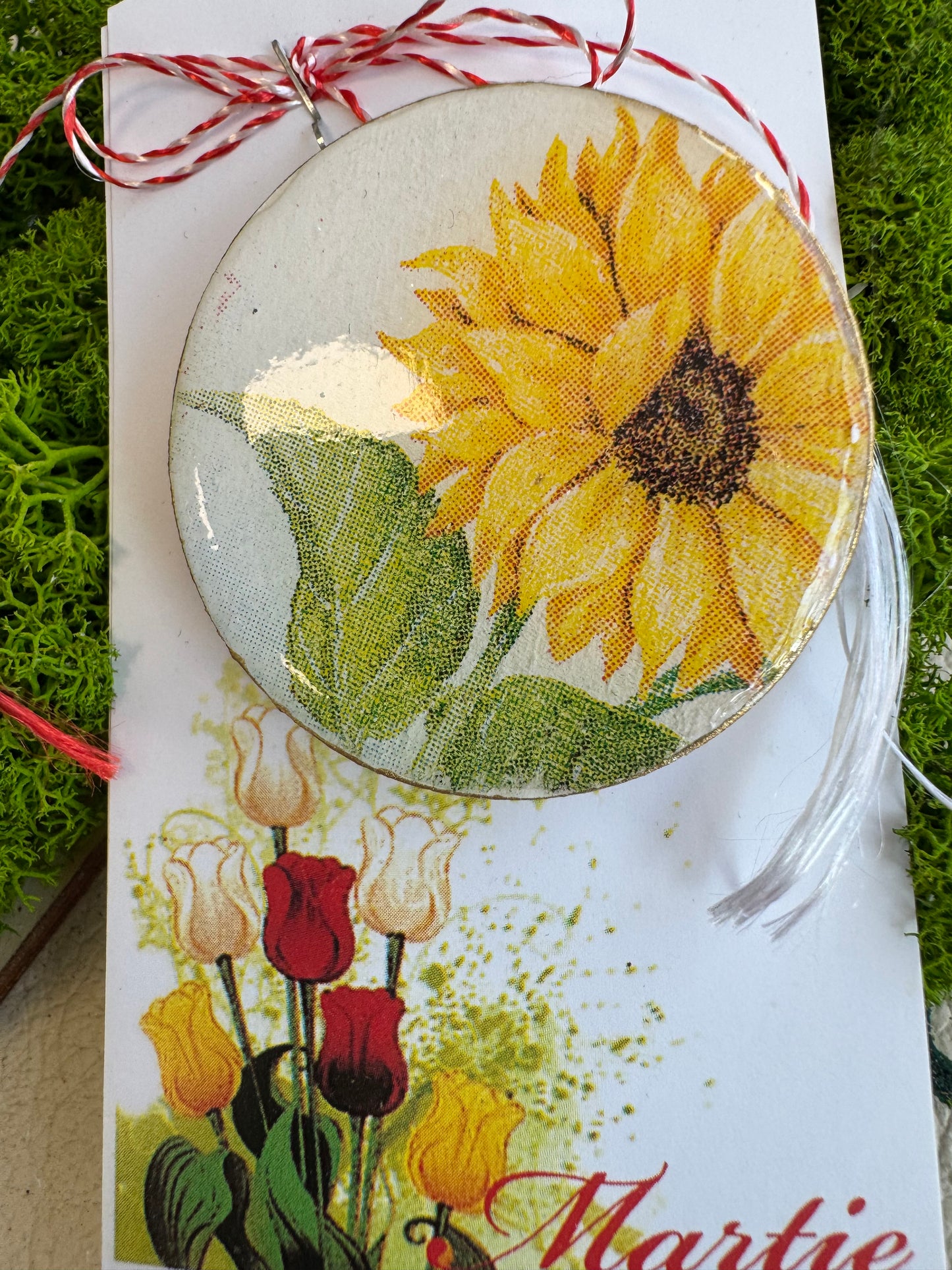 Mărțișor-broșă “Floarea soarelui”
