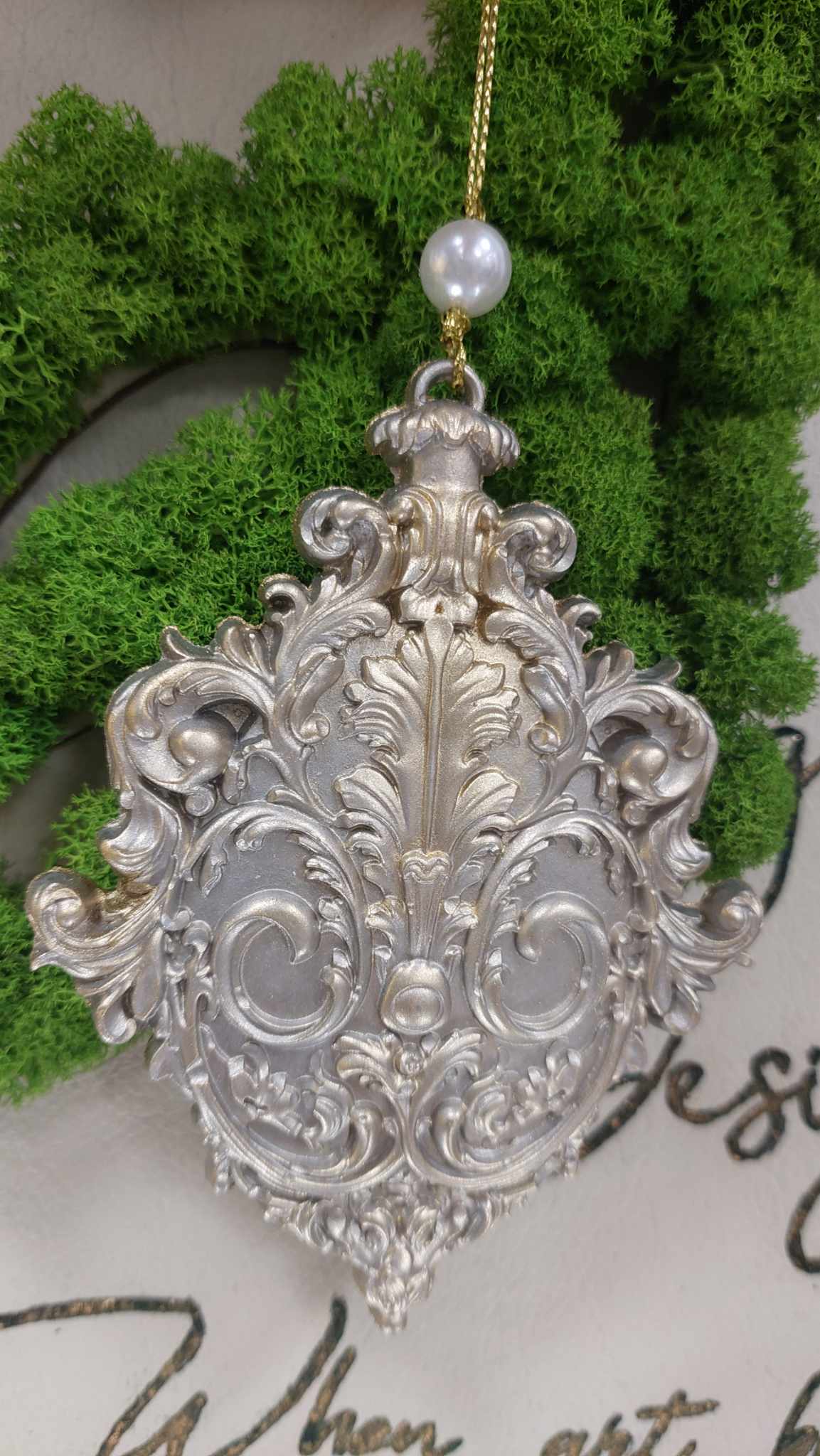 Ornamente pentru brad ”Glob” și ”Fulg de nea”