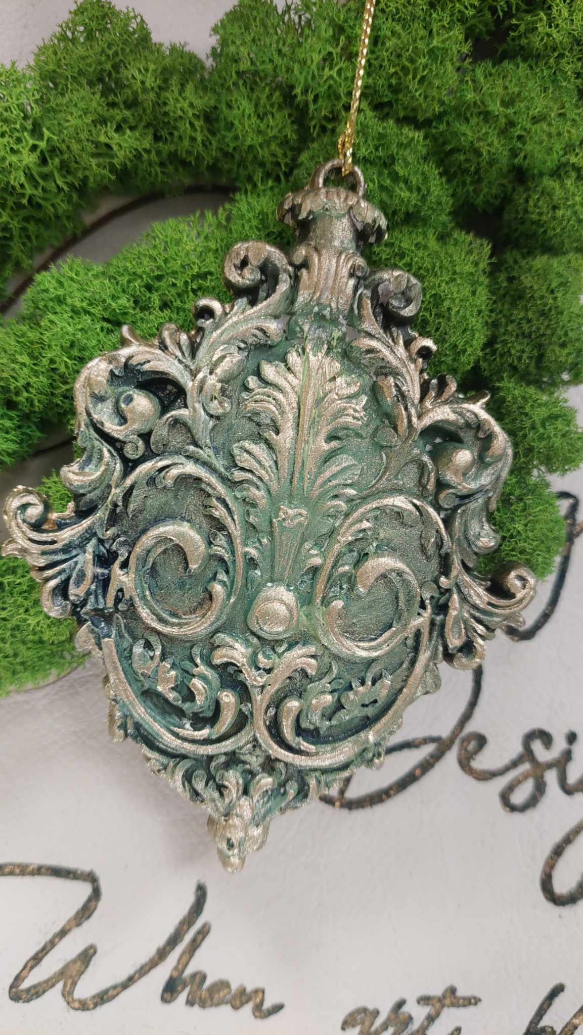 Ornamente pentru brad ”Glob” și ”Fulg de nea”