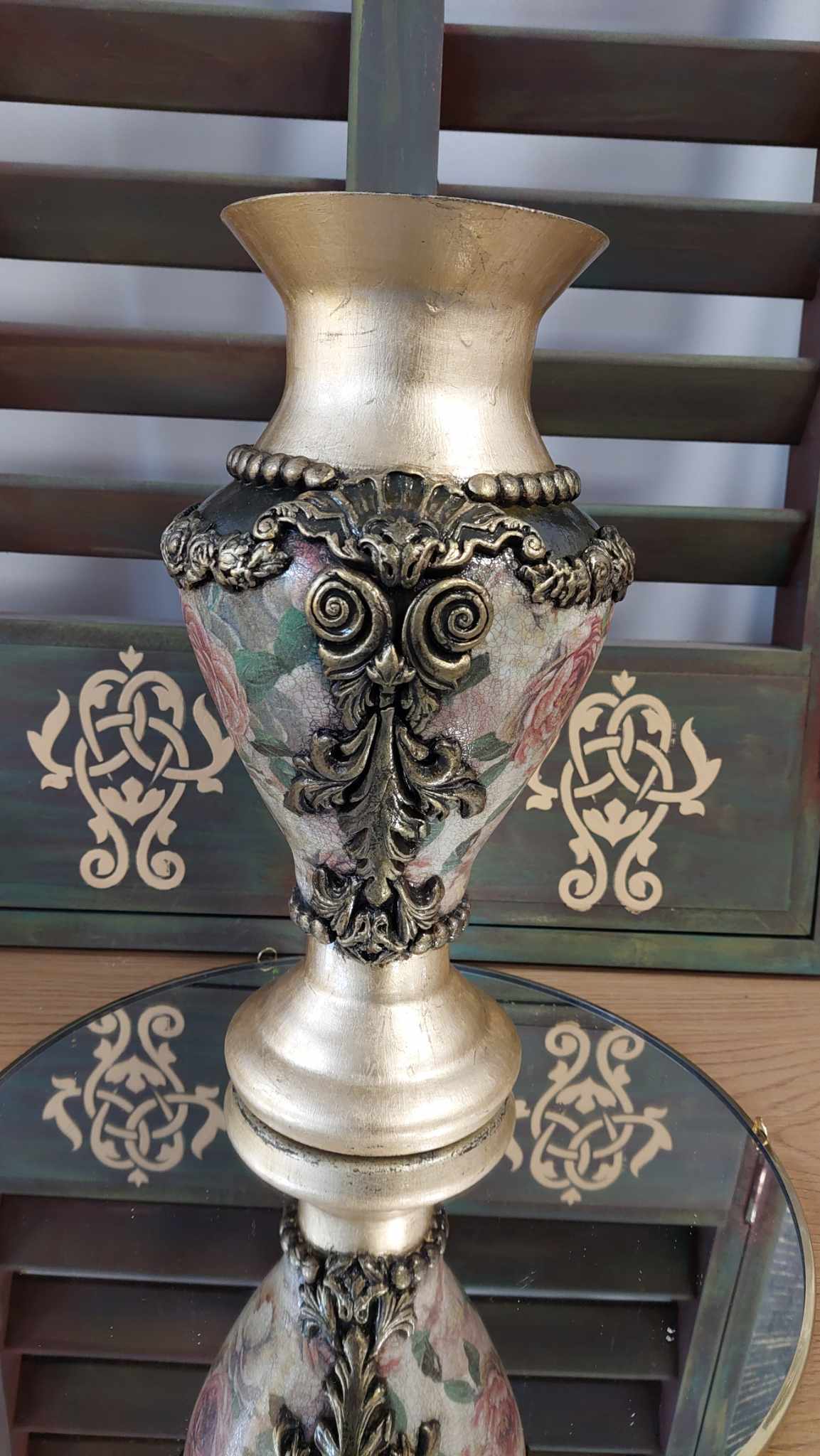 Vază ”Gold & Vintage Roses” UNICAT - medie