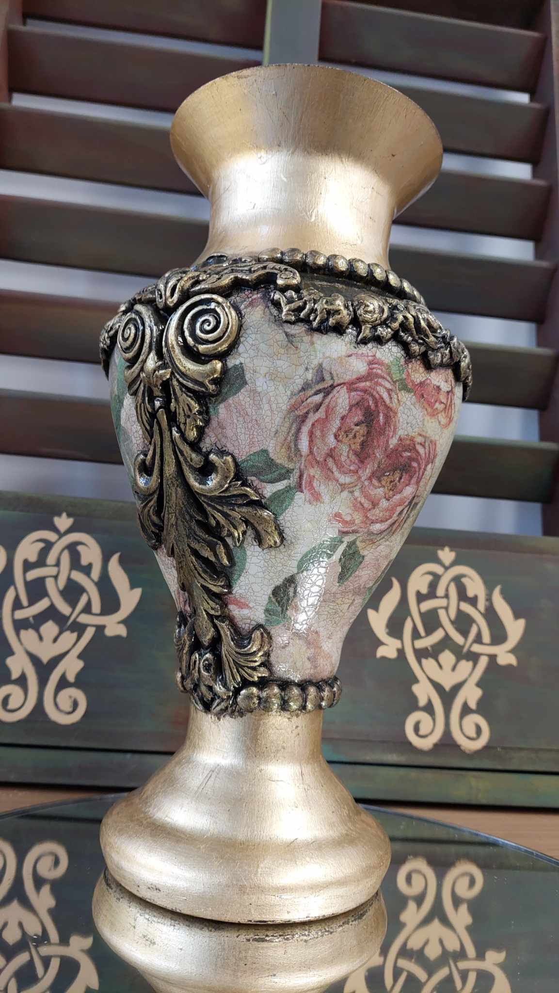 Vază ”Gold & Vintage Roses” UNICAT - medie