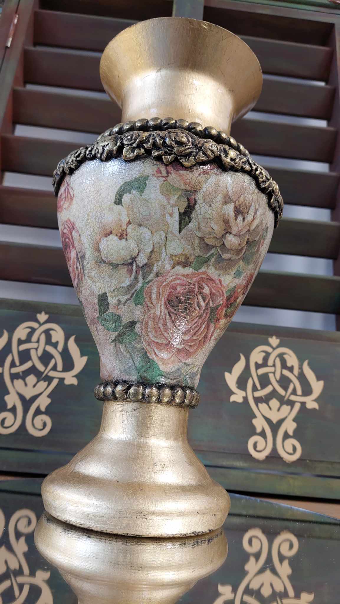 Vază ”Gold & Vintage Roses” UNICAT - medie